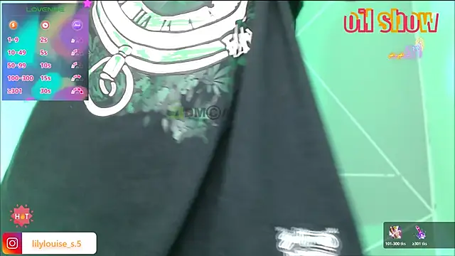 lilylouisee online show from November 11, 2:06 pm