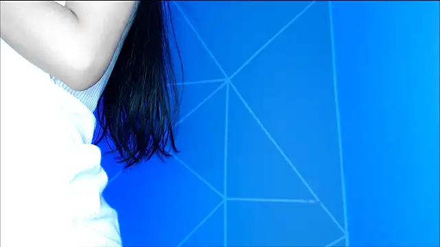 lilylouisee online show from May 15, 5:42 pm