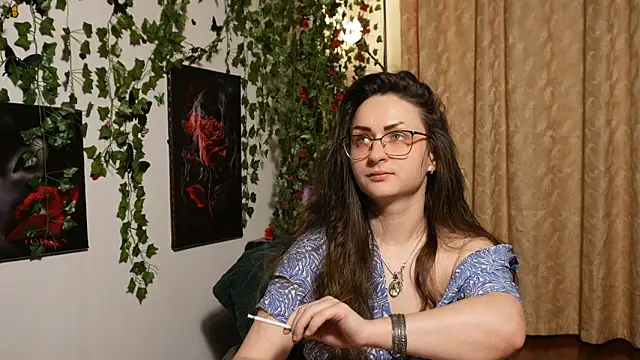 Snapshot of NaughtYHomemadE chatting on October 25, 5:19 pm NaughtYHomemadE online show from October 25, 5:19 pm