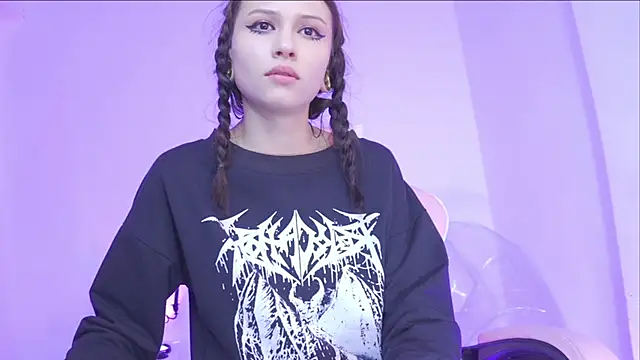 Stryxcy online show from December 17, 1:07 am