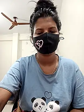 Snapshot of Anusri- chatting on December 18, 6:03 pm Anusri- online show from December 18, 6:03 pm