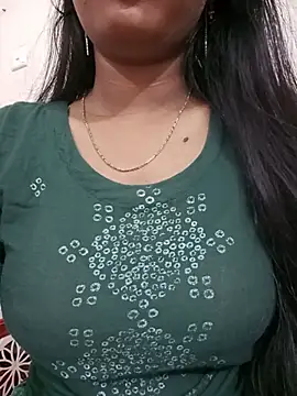 Snapshot of Anusri- chatting on June 9, 9:04 pm Anusri- online show from June 9, 9:04 pm