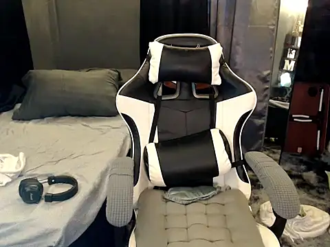 xgregor07 online show from October 16, 8:59 am