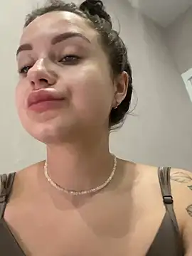 ellie ssexy online show from December 19, 4:45 am