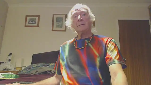 WaverlyKernow online show from December 15, 12:49 pm