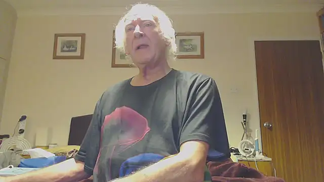 WaverlyKernow online show from January 11, 4:16 am