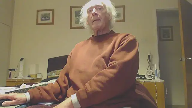 WaverlyKernow online show from February 10, 2:59 pm