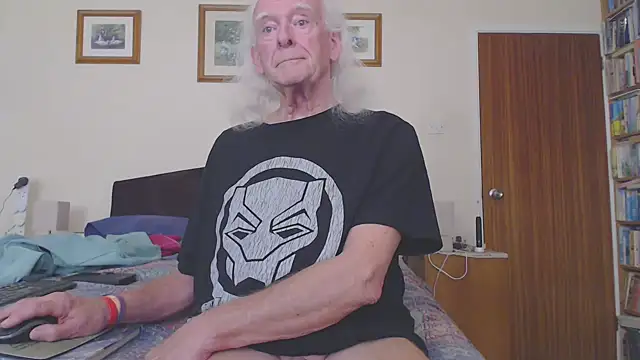 WaverlyKernow online show from March 26, 2:11 pm