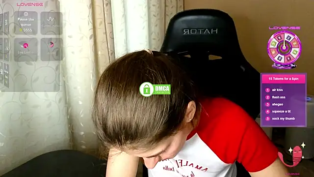 Snapshot of mag1c_eyes1 chatting on April 20, 1:25 pm mag1c eyes1 online show from April 20, 1:25 pm