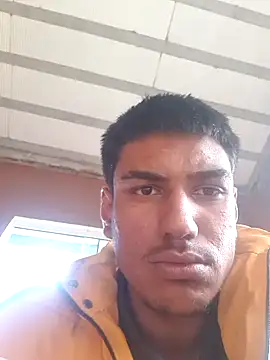 Snapshot of fernandes_v chatting on December 31, 7:51 pm fernandes v online show from December 31, 7:51 pm