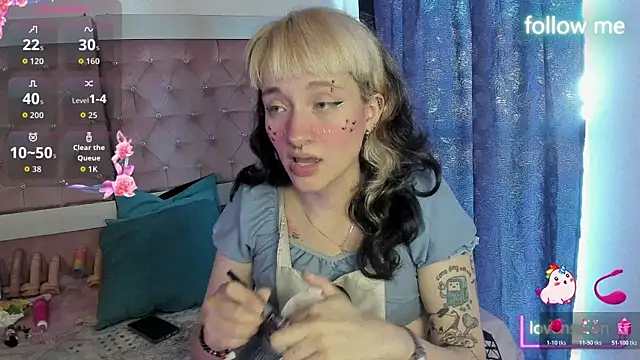 neeko princes online show from May 18, 12:33 pm
