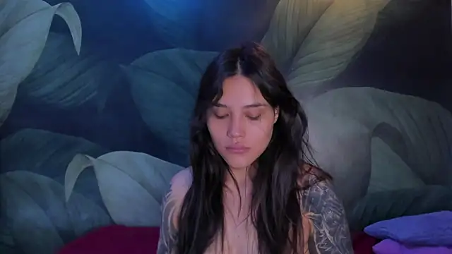 Snapshot of sweett_dirty chatting on October 16, 12:28 pm sweett dirty online show from October 16, 12:28 pm