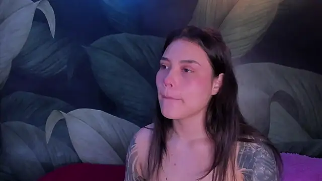 Snapshot of sweett_dirty chatting on November 8, 12:16 pm sweett dirty online show from November 8, 12:16 pm