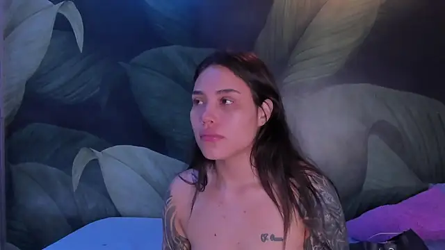 Snapshot of sweett_dirty chatting on November 18, 12:20 pm sweett dirty online show from November 18, 12:20 pm