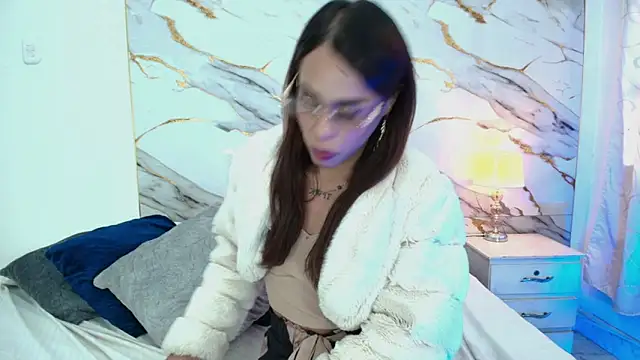 pretty ariiel online show from March 11, 2:56 pm