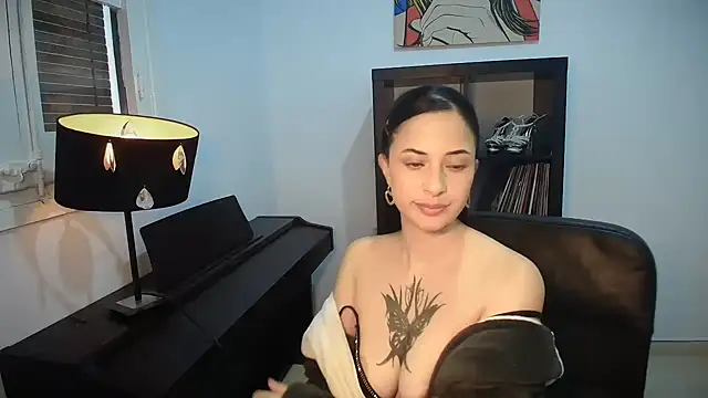 Windy butterfly online show from September 24, 3:59 pm