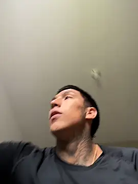 sendfer online show from March 27, 7:02 pm