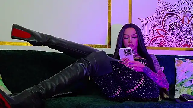 PandoraVolkov online show from October 21, 8:48 am