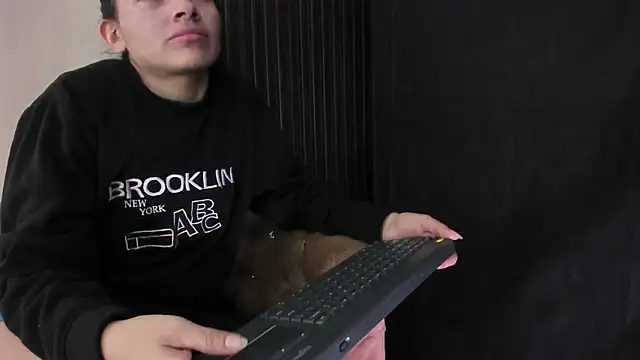  shantal smith online show from March 26, 1:55 am