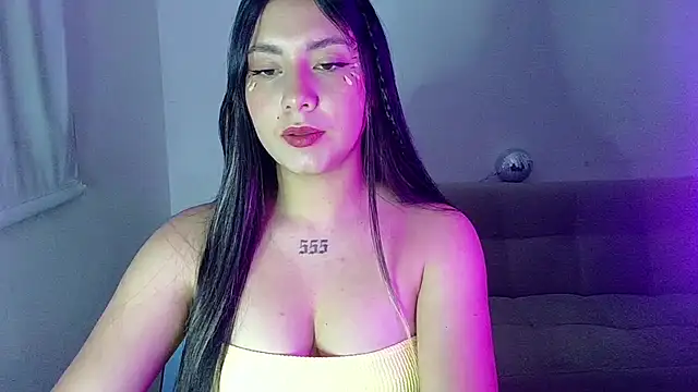 Snapshot of Lia_14_ chatting on June 23, 11:36 pm Lia 14 online show from June 23, 11:36 pm
