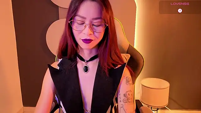 rosse 98  online show from May 13, 12:46 pm