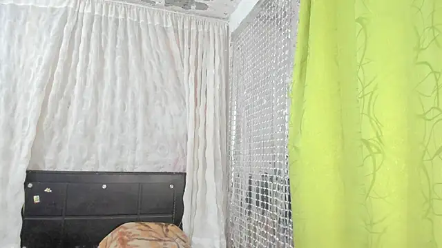 Snapshot of Megan_Miles02 chatting on February 5, 3:02 am Megan Miles02 online show from February 5, 3:02 am