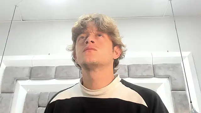 AnthonyAlso online show from October 6, 8:06 pm