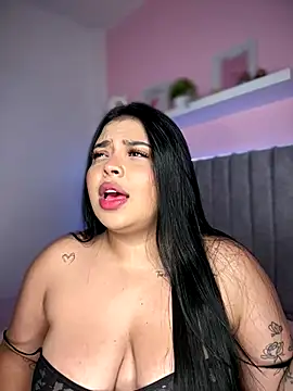 Snapshot of Emily_cooper20 chatting on January 9, 3:31 am Emily cooper20 online show from January 9, 3:31 am