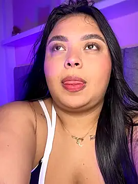 Snapshot of Emily_cooper20 chatting on March 26, 2:39 am Emily cooper20 online show from March 26, 2:39 am