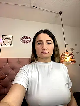 Snapshot of antonella87 chatting on October 4, 10:30 pm antonella87 online show from October 4, 10:30 pm