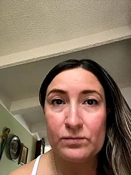 Snapshot of antonella87 chatting on November 2, 7:05 pm antonella87 online show from November 2, 7:05 pm