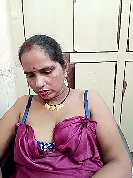 Snapshot of reemacouple007 chatting on September 27, 7:02 am reemacouple007 online show from September 27, 7:02 am