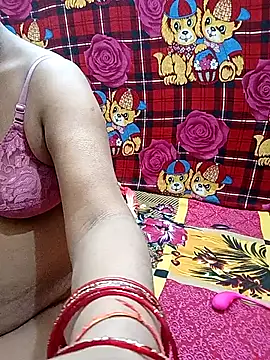 Snapshot of reemacouple007 chatting on October 5, 1:48 am reemacouple007 online show from October 5, 1:48 am