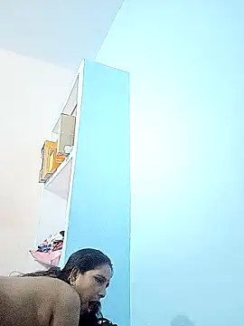 Snapshot of reemacouple007 chatting on October 25, 7:30 pm reemacouple007 online show from October 25, 7:30 pm