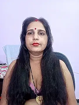 reemacouple007 online show from May 6, 7:13 am