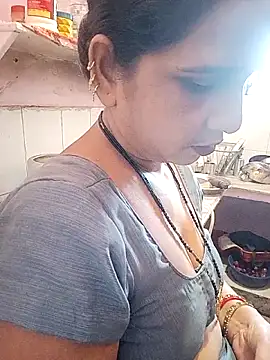 reemacouple007 online show from May 11, 7:03 am