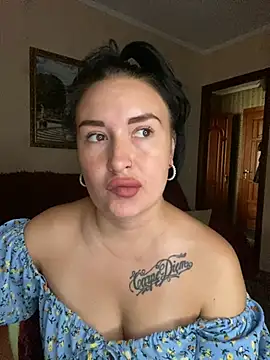 Roxana Bell online show from July 8, 9:25 am