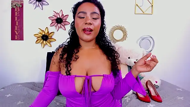 Snapshot of paolitakens chatting on October 20, 2:50 pm paolitakens online show from October 20, 2:50 pm