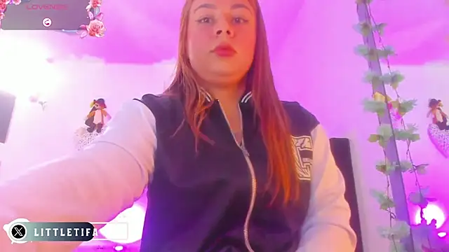 Snapshot of little_tifanny82 chatting on November 13, 2:27 pm little tifanny82 online show from November 13, 2:27 pm