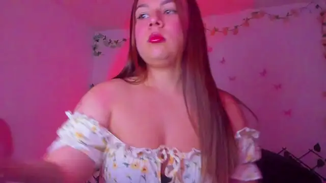 Snapshot of little_tifanny82 chatting on March 5, 6:26 pm little tifanny82 online show from March 5, 6:26 pm