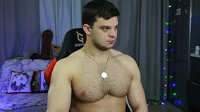 Snapshot of danielkraigforu chatting on January 18, 12:47 pm danielkraigforu online show from January 18, 12:47 pm