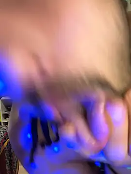 BobbyQ29 online show from November 27, 4:47 am