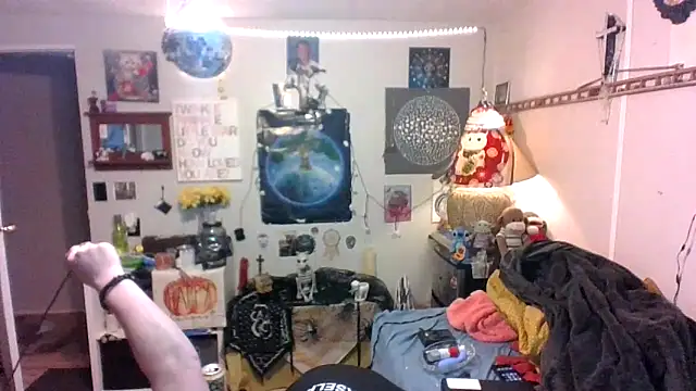 BobbyQ29 online show from December 18, 9:59 am