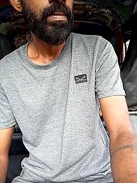 DulajThushara2468 online show from February 19, 3:13 am