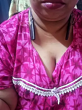 Ravina patil1 online show from September 18, 9:50 pm