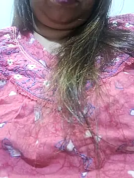 Snapshot of Ravina_patil1 chatting on November 19, 10:10 pm Ravina patil1 online show from November 19, 10:10 pm