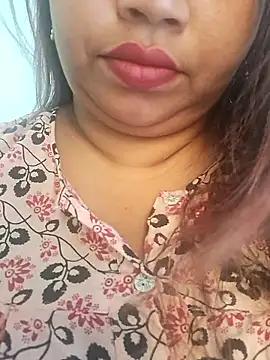 Snapshot of Ravina_patil1 chatting on March 16, 9:46 am Ravina patil1 online show from March 16, 9:46 am