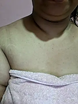 Snapshot of Ravina_patil1 chatting on March 25, 7:53 pm Ravina patil1 online show from March 25, 7:53 pm