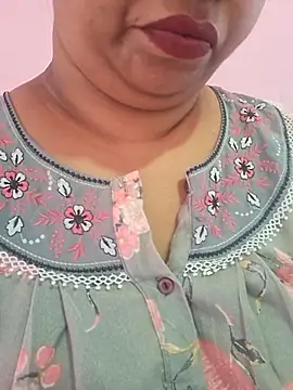 Ravina patil1 online show from May 16, 10:36 am