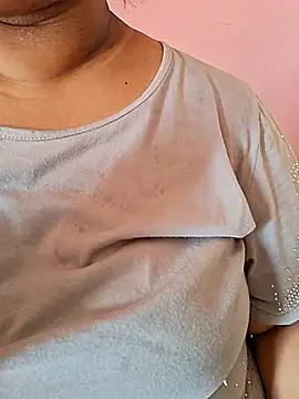 Ravina patil1 online show from May 17, 9:17 am